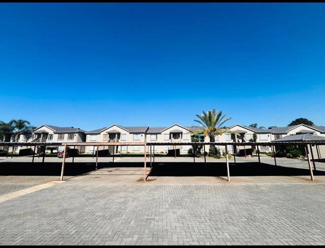 2 BEDROOM APARTMENT FOR SALE IN LAKEFIELD